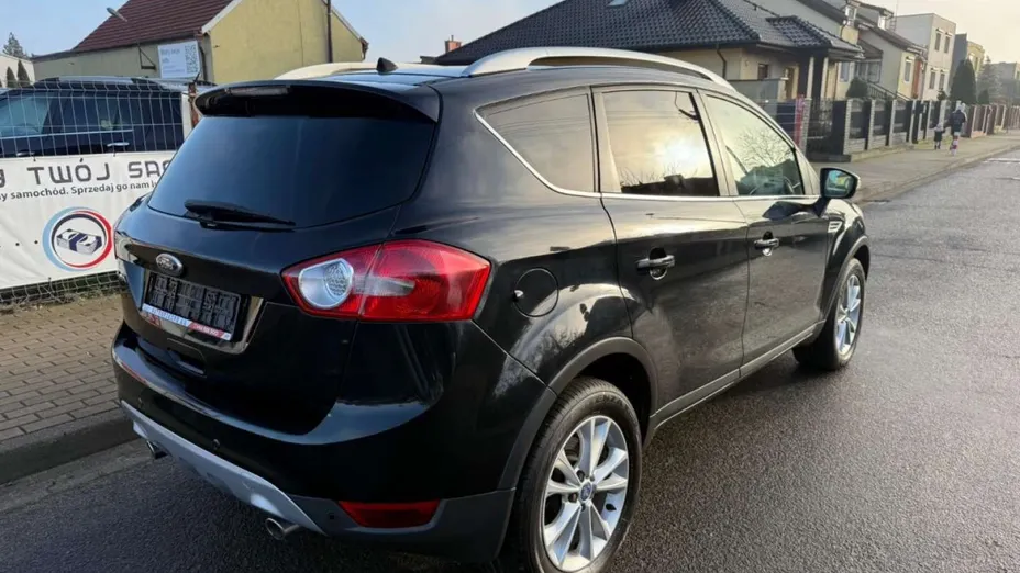 FORD Kuga -