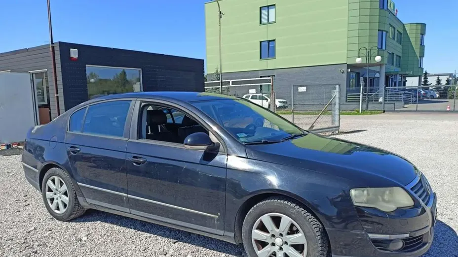 VOLKSWAGEN Passat -