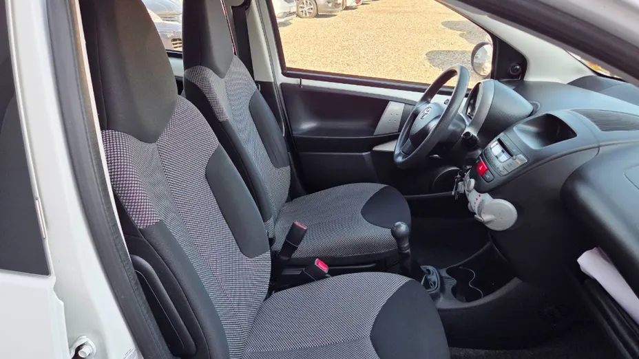 TOYOTA Aygo -