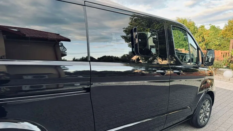 FORD Tourneo Custom -
