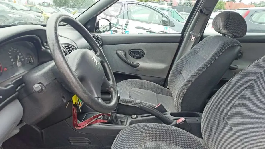 PEUGEOT 406 -