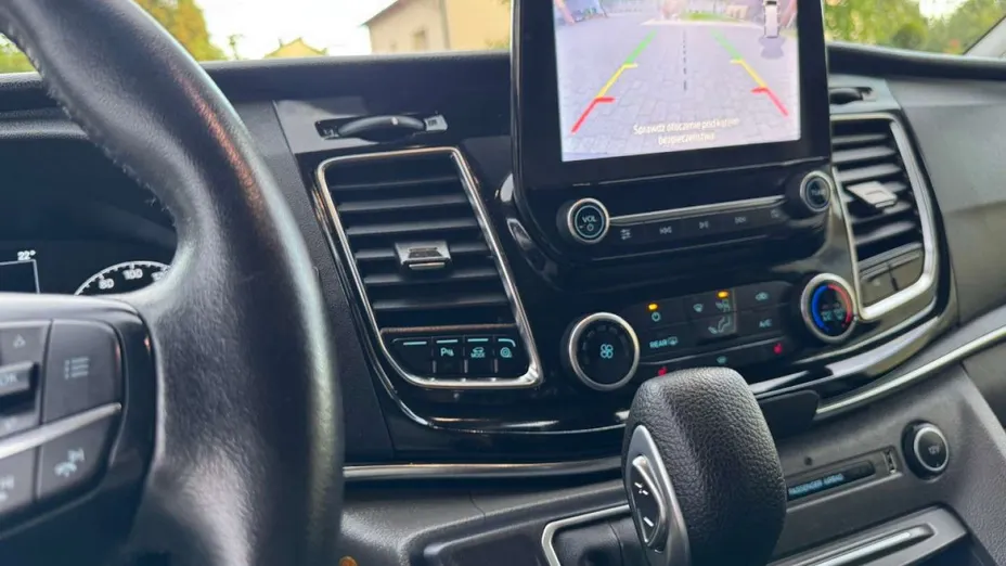 FORD Tourneo Custom -