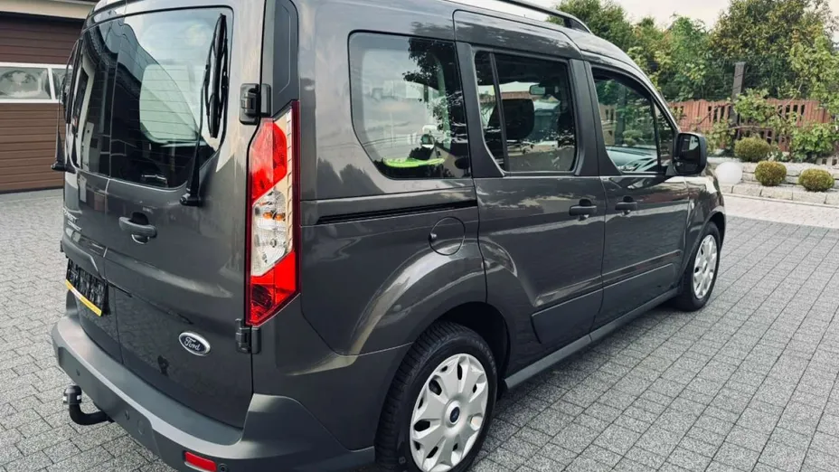 FORD Tourneo Connect -