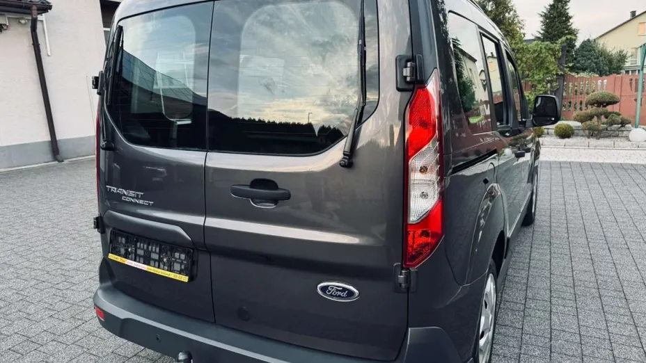 FORD Tourneo Connect -