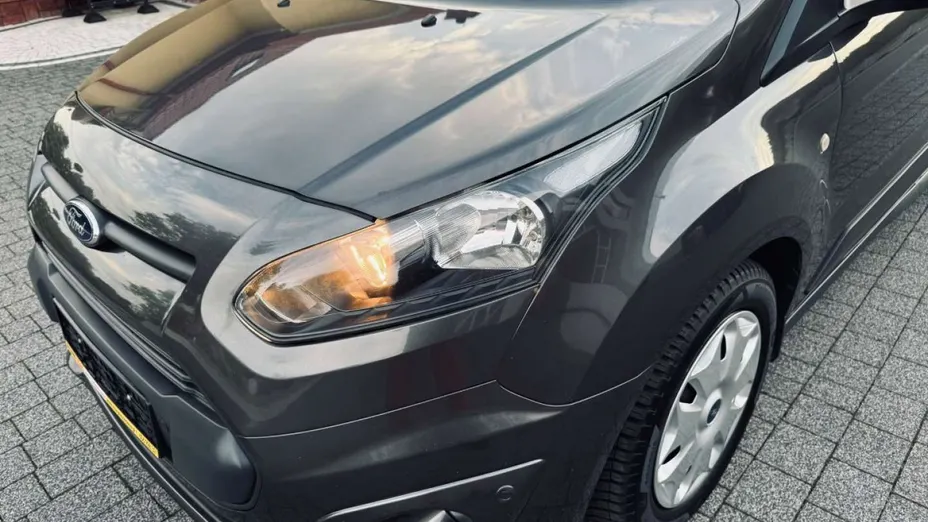 FORD Tourneo Connect -