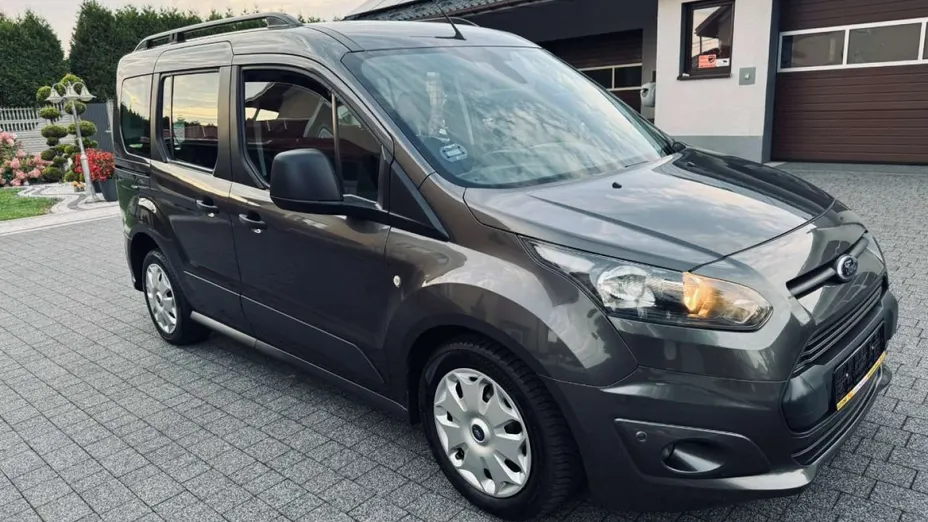 FORD Tourneo Connect -