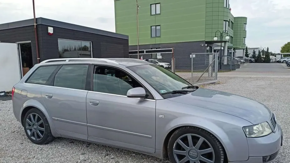 AUDI A4 Avant -