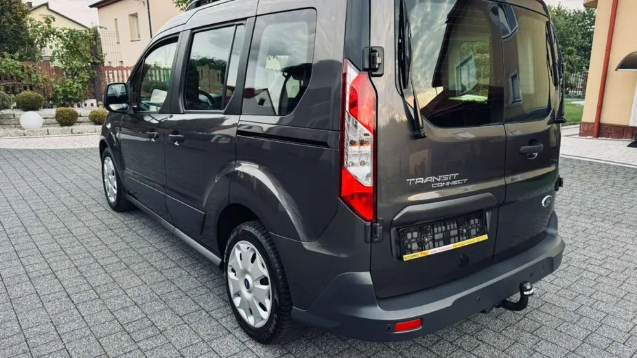 FORD Tourneo Connect -