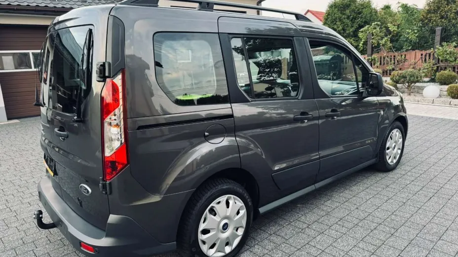 FORD Tourneo Connect -