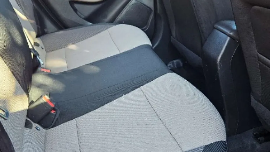 HYUNDAI i20 -