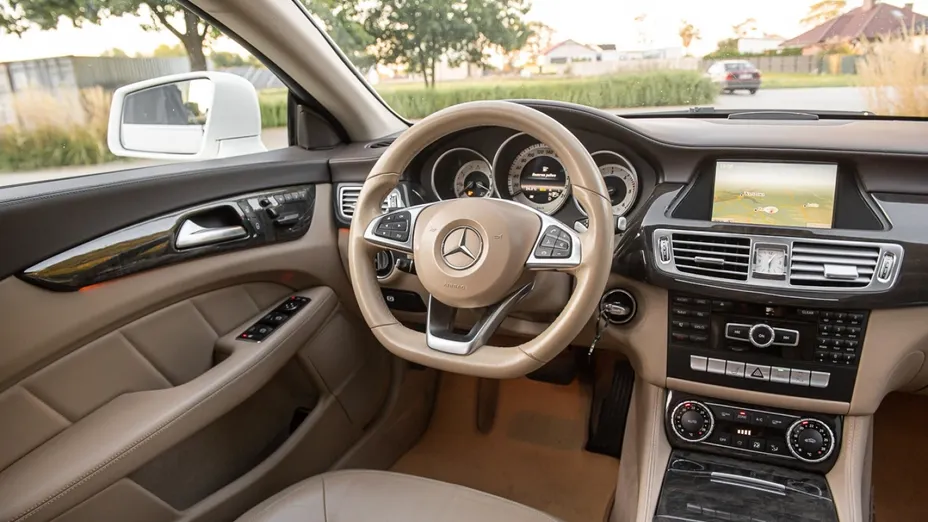 MERCEDES-BENZ CLS -