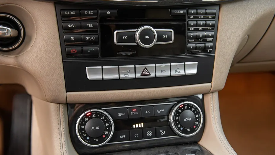 MERCEDES-BENZ CLS -