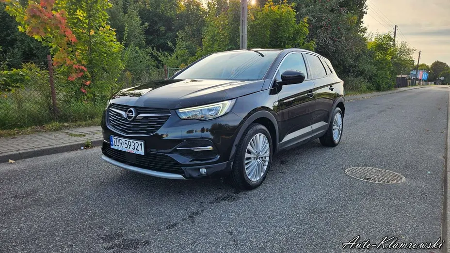 OPEL Grandland X -