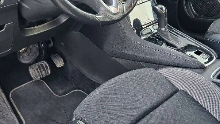 OPEL Grandland X -