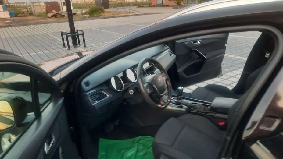 PEUGEOT 508 -