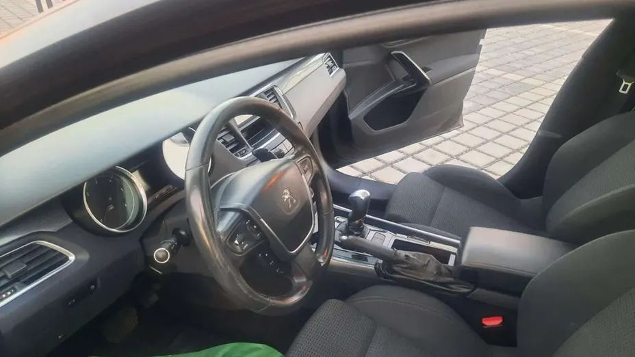 PEUGEOT 508 -