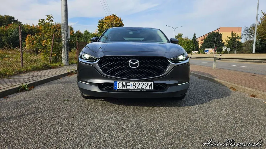MAZDA CX-30 -