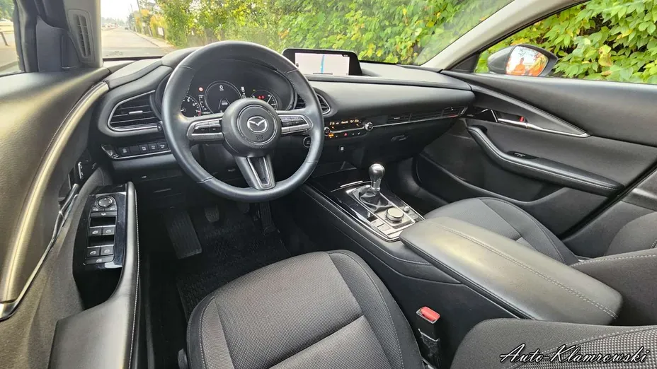 MAZDA CX-30 -