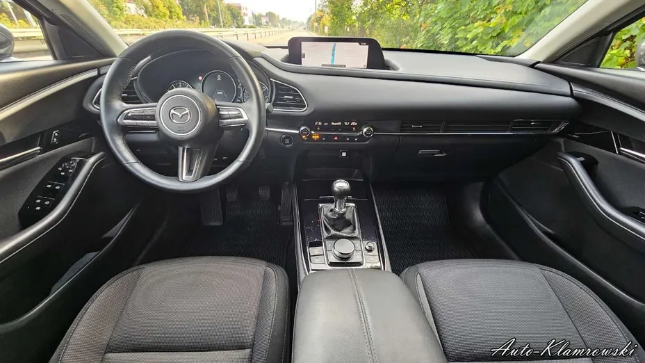 MAZDA CX-30 -