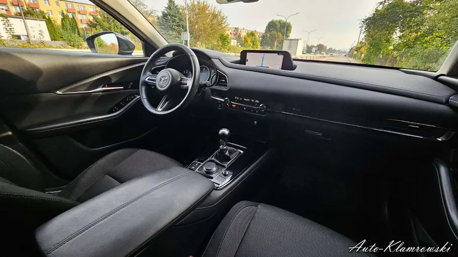 MAZDA CX-30 -