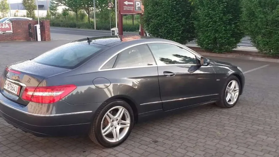 MERCEDES-BENZ E Klasa -
