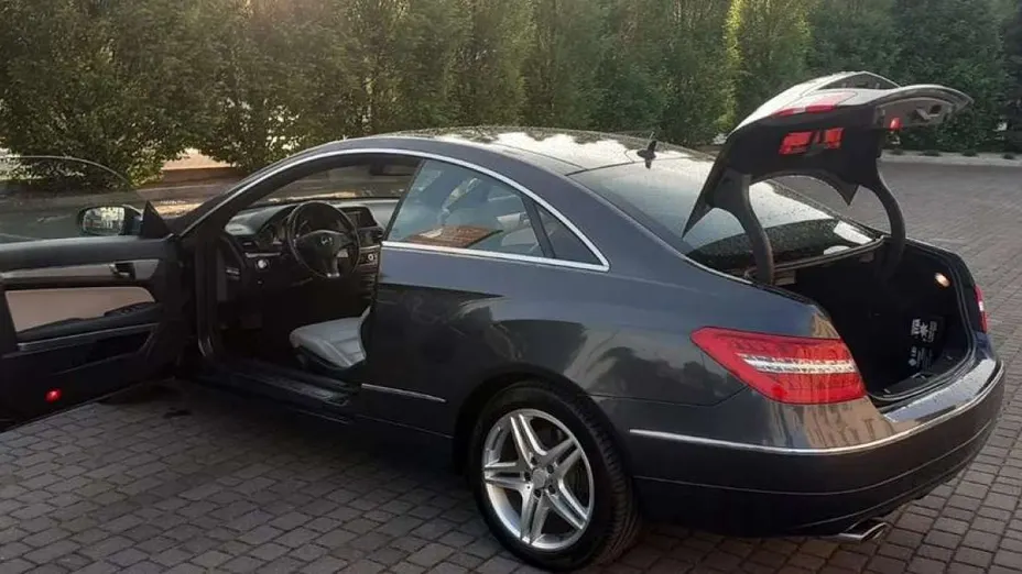 MERCEDES-BENZ E Klasa -