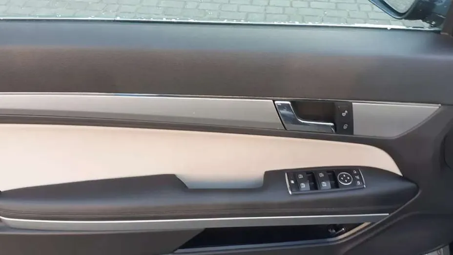 MERCEDES-BENZ E Klasa -