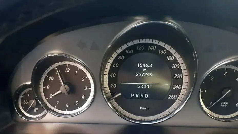 MERCEDES-BENZ E Klasa -