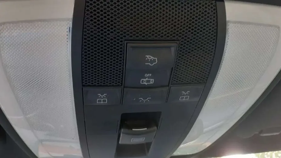MERCEDES-BENZ E Klasa -