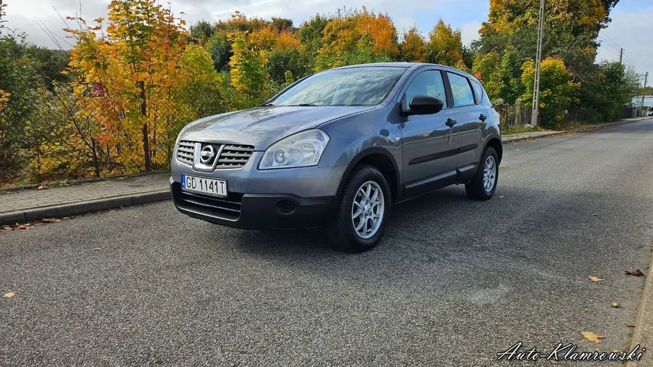 NISSAN Qashqai -