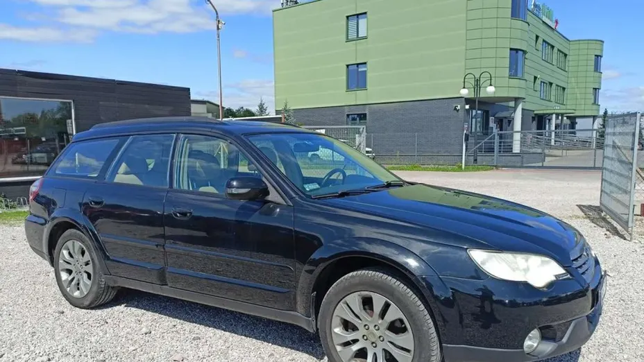 SUBARU Outback -