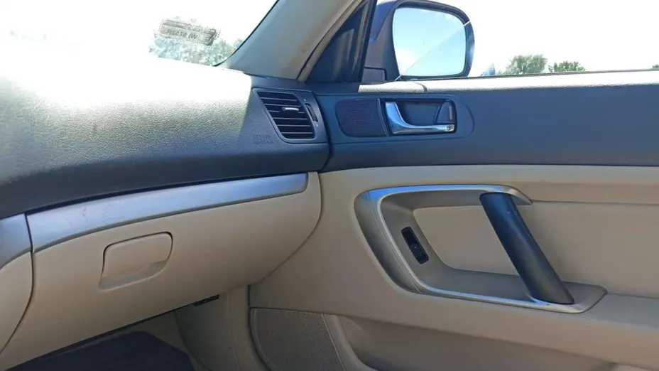 SUBARU Outback -