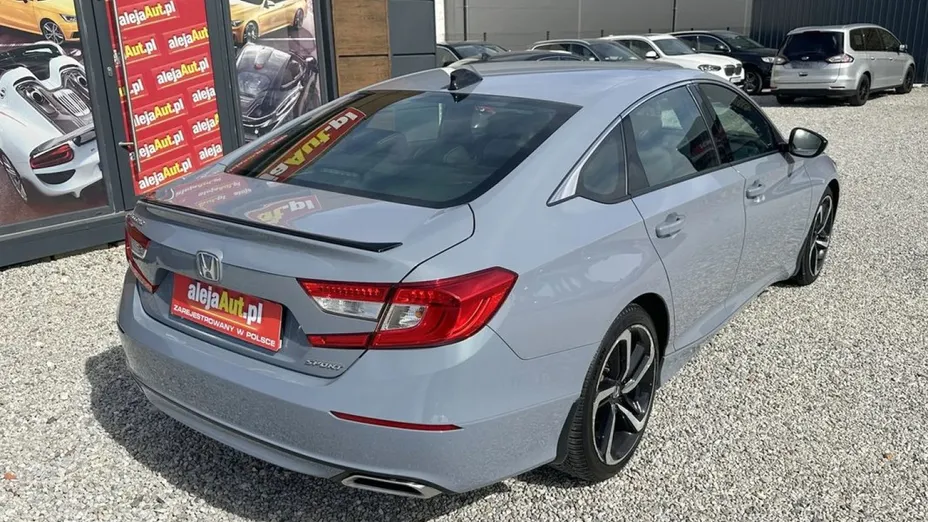 HONDA Accord -