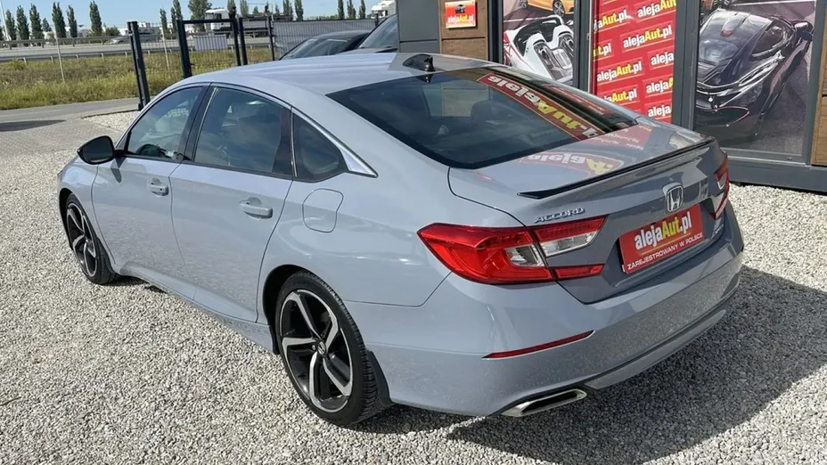HONDA Accord -