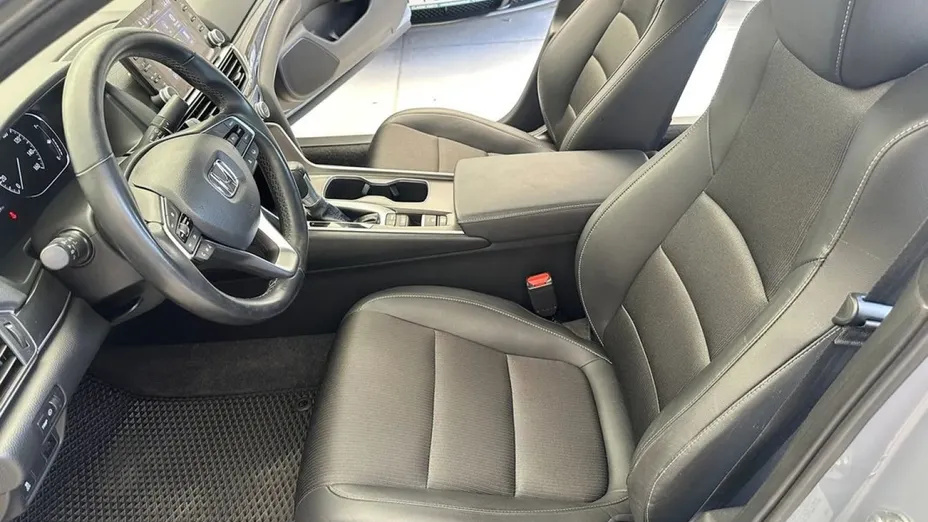 HONDA Accord -