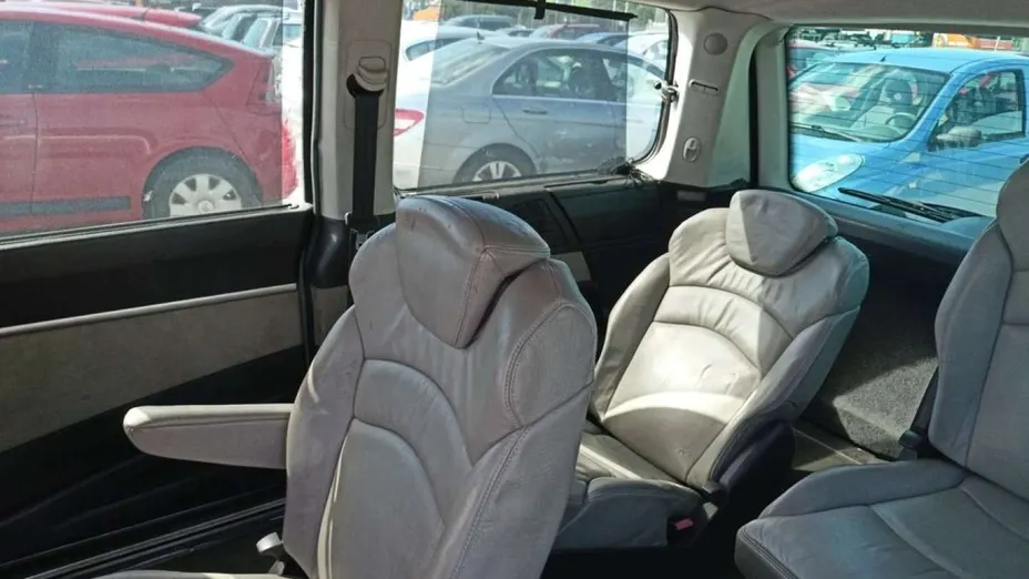 PEUGEOT 807 -