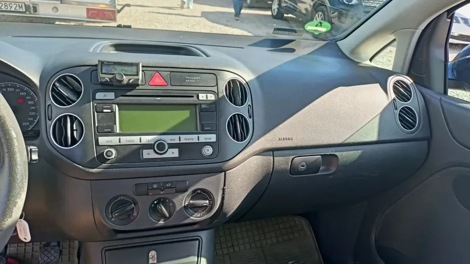 VOLKSWAGEN Golf Plus -