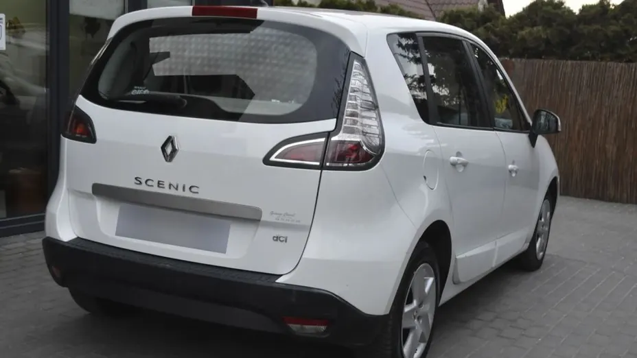 RENAULT Scenic -