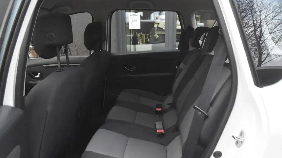 RENAULT Scenic -