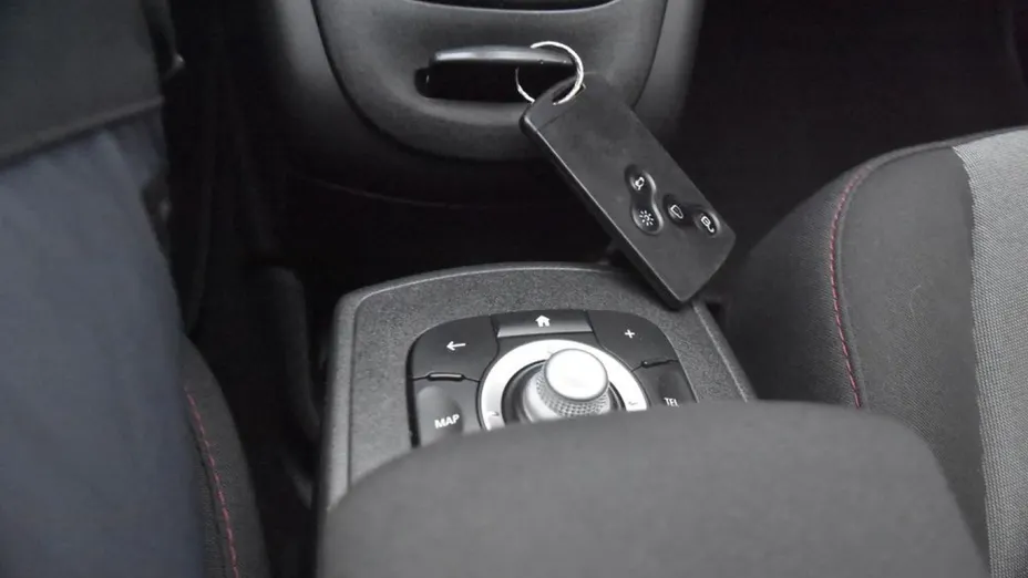RENAULT Scenic -