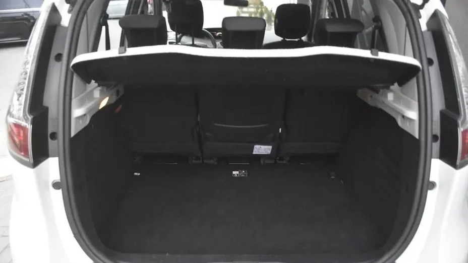 RENAULT Scenic -