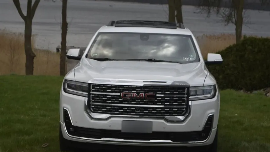 GMC Acadia -