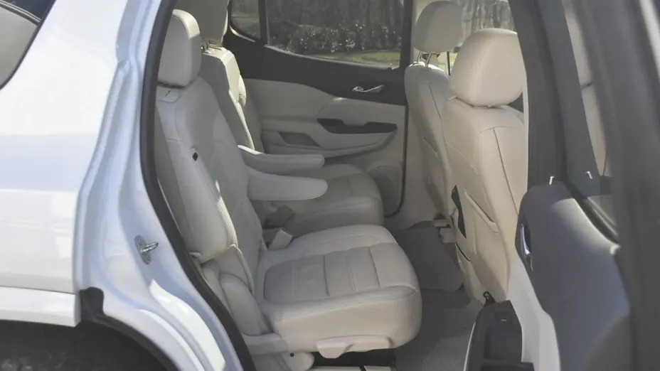 GMC Acadia -