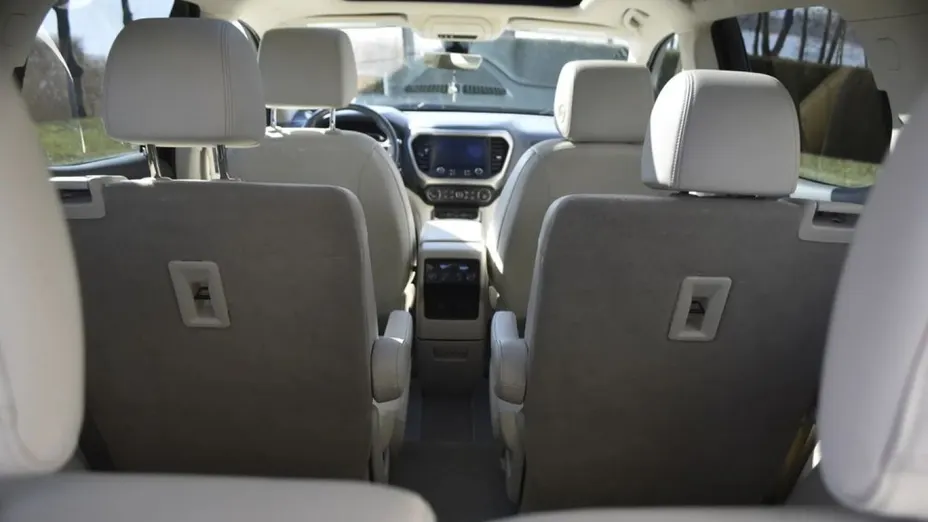GMC Acadia -