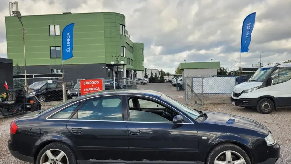 AUDI A6 -