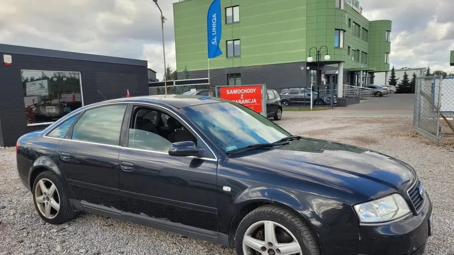 AUDI A6 -