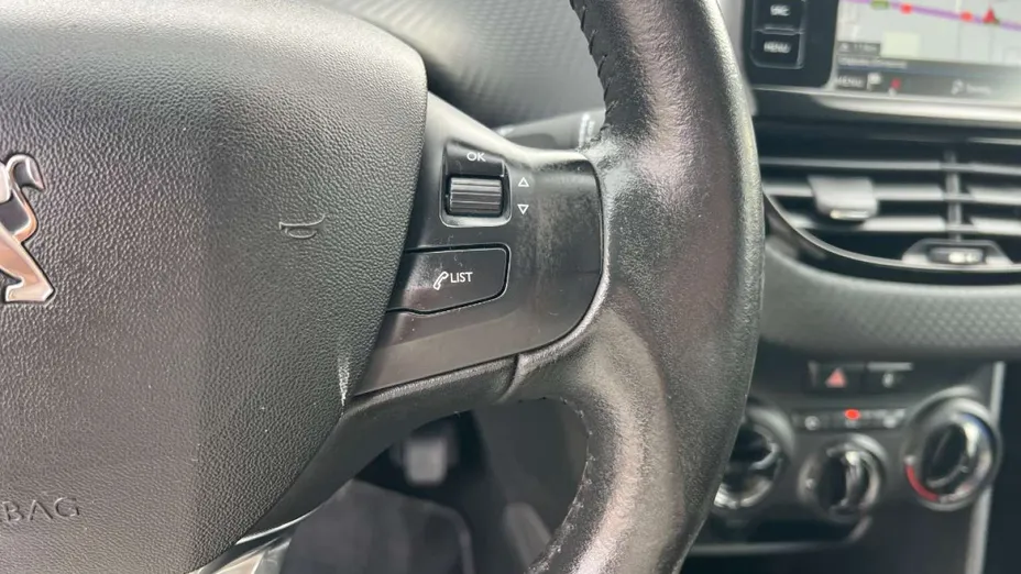 PEUGEOT 2008 -