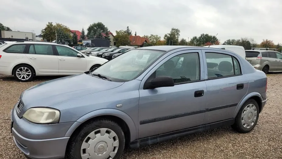 OPEL Astra -