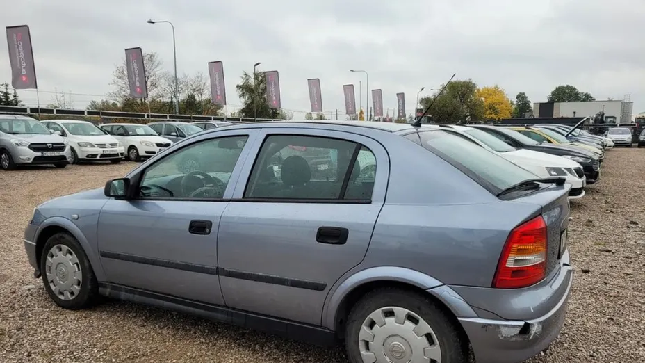 OPEL Astra -