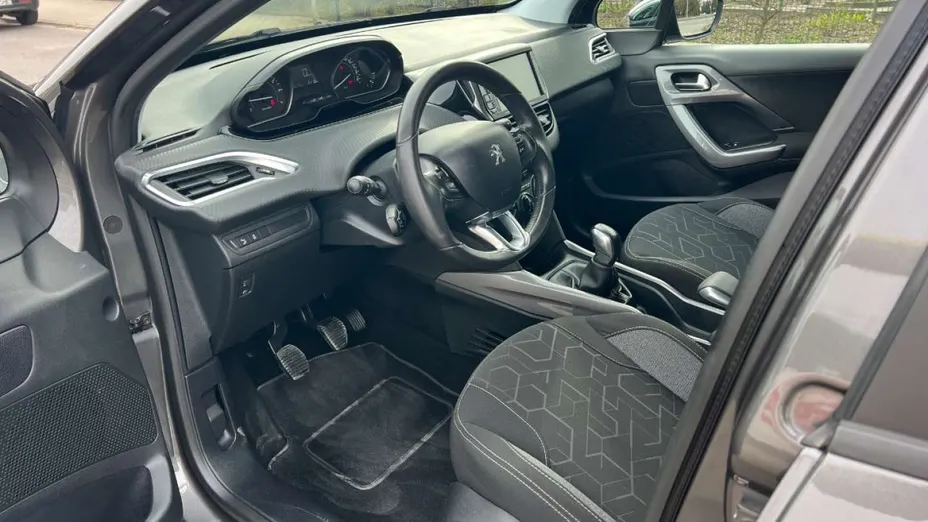 PEUGEOT 2008 -